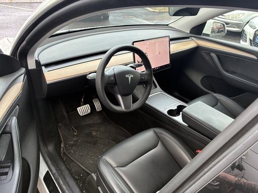 Tesla Model Y vaihtoauto