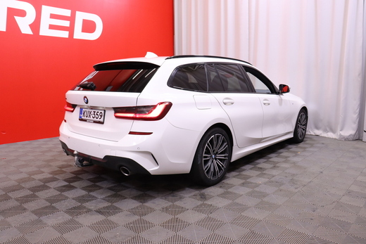 BMW 320 vaihtoauto
