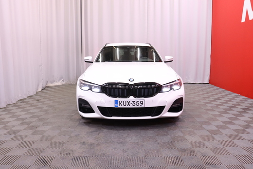 BMW 320 vaihtoauto