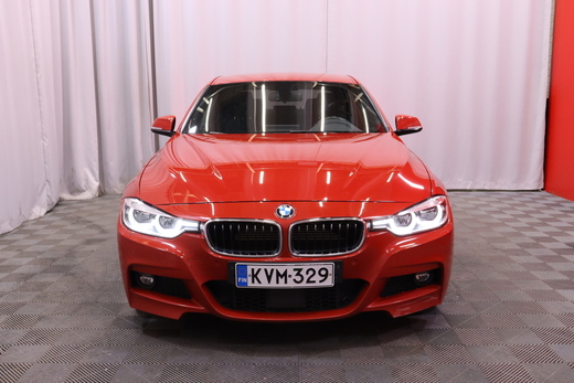 BMW 330 vaihtoauto