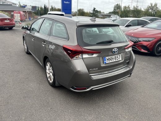 Toyota Auris vaihtoauto