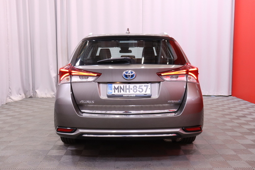 Toyota Auris vaihtoauto