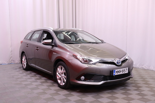Toyota Auris vaihtoauto