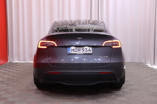 Tesla Model Y vaihtoauto