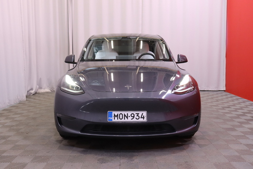 Tesla Model Y vaihtoauto