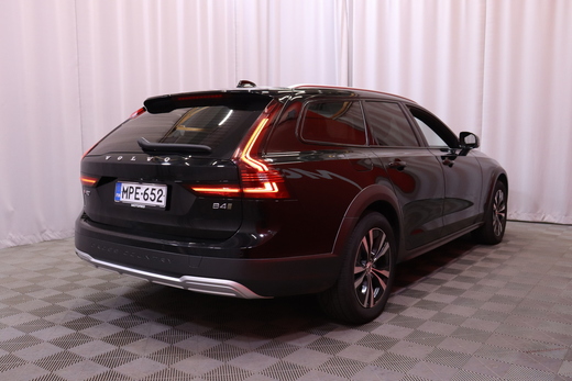 Volvo V90 Cross Country vaihtoauto