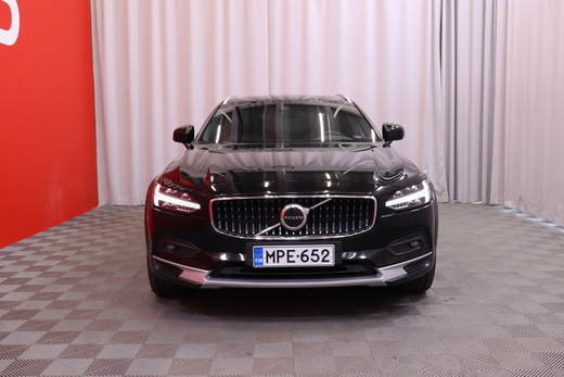 Volvo V90 Cross Country vaihtoauto