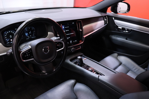 Volvo V90 Cross Country vaihtoauto
