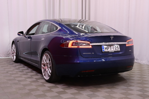 Tesla Model S vaihtoauto