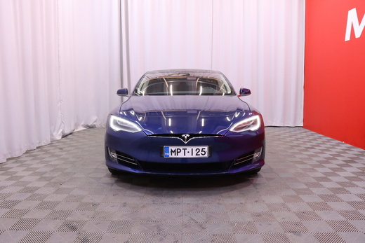 Tesla Model S vaihtoauto