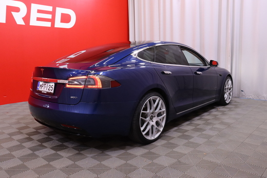 Tesla Model S vaihtoauto