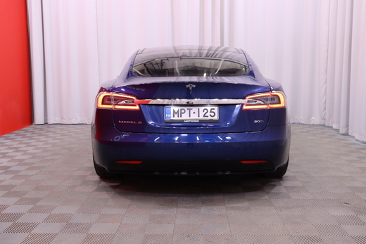Tesla Model S vaihtoauto