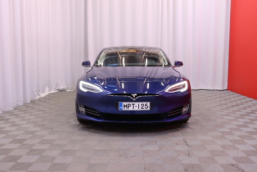 Tesla Model S vaihtoauto