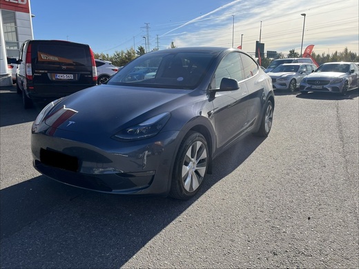 Tesla Model Y vaihtoauto