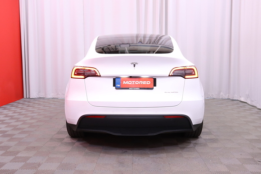 Tesla Model Y vaihtoauto
