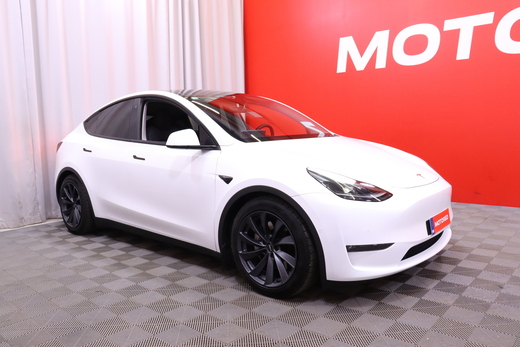 Tesla Model Y vaihtoauto