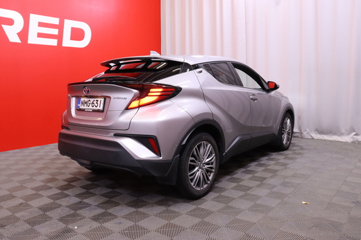 Toyota C-HR vaihtoauto