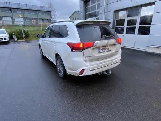 Mitsubishi Outlander PHEV vaihtoauto