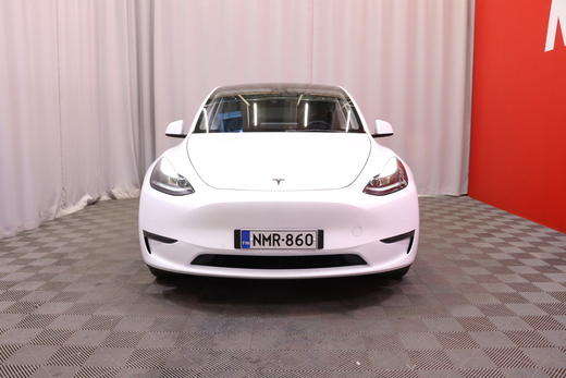 Tesla Model Y vaihtoauto