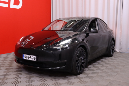 Tesla Model Y vaihtoauto