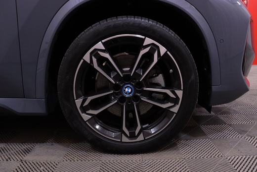 BMW iX1 vaihtoauto