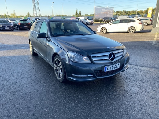 Mercedes-Benz C vaihtoauto