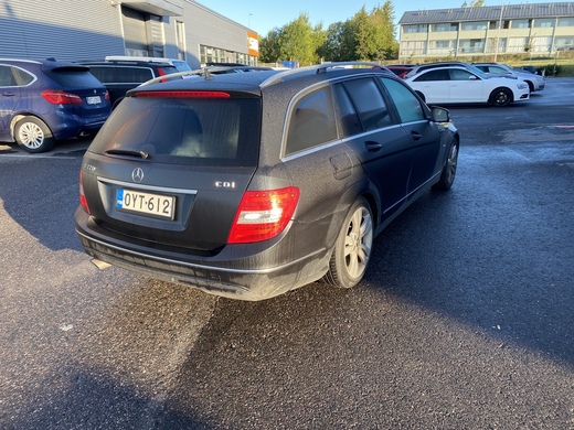 Mercedes-Benz C vaihtoauto