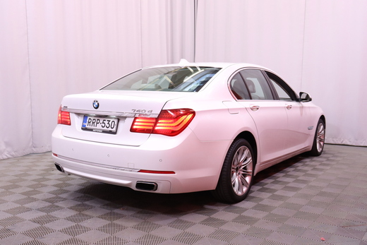 BMW 740 vaihtoauto