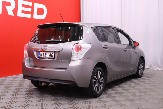 Toyota Verso vaihtoauto
