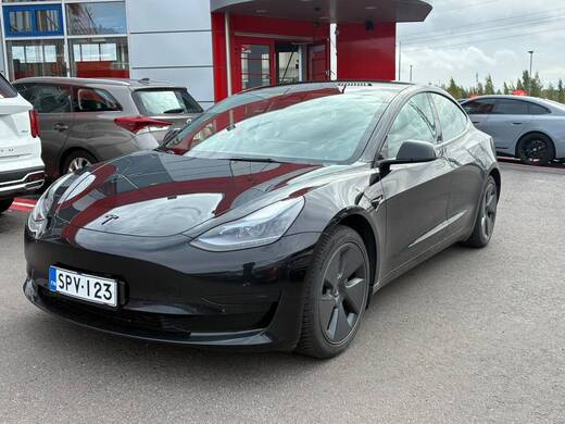 Tesla Model 3 vaihtoauto