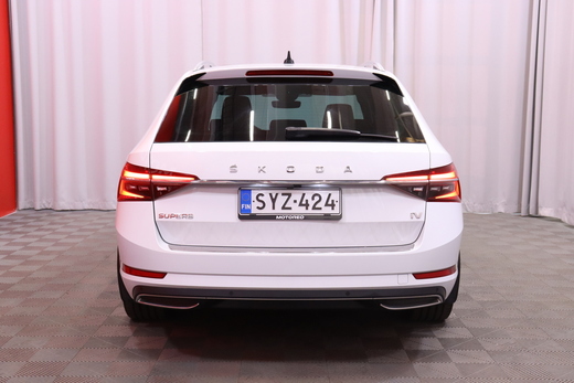 Skoda Superb vaihtoauto