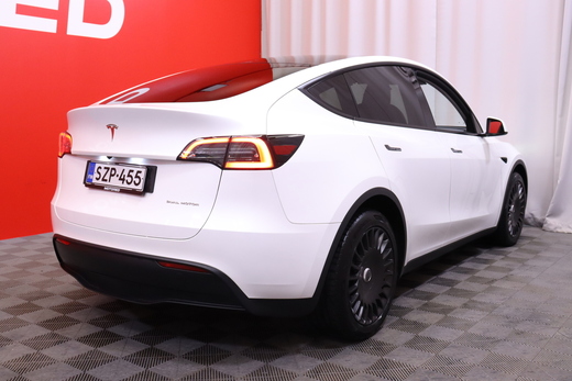 Tesla Model Y vaihtoauto