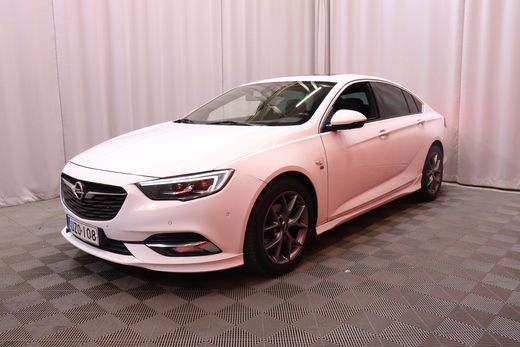 Opel Insignia vaihtoauto