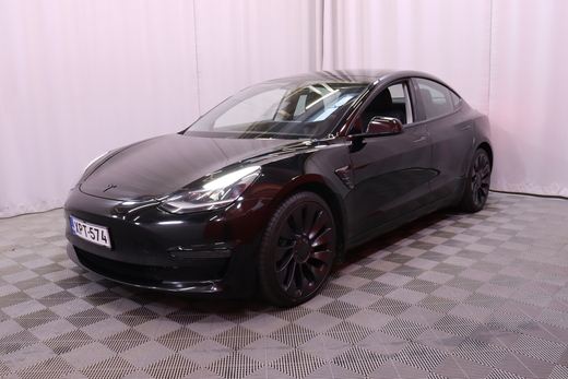 Tesla Model 3 vaihtoauto