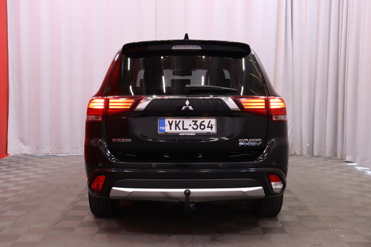 Mitsubishi Outlander PHEV vaihtoauto