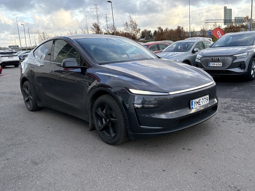 Tesla Model Y vaihtoauto