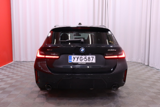 BMW 330 vaihtoauto