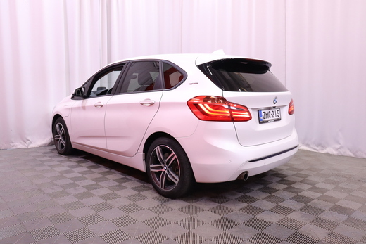 BMW 225 vaihtoauto