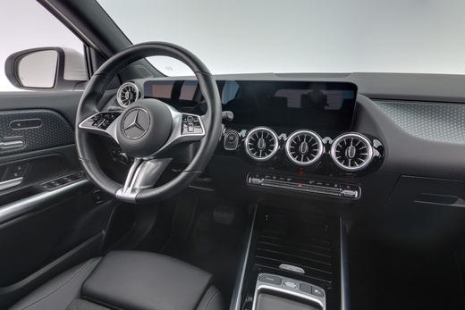 Mercedes-Benz EQA vaihtoauto