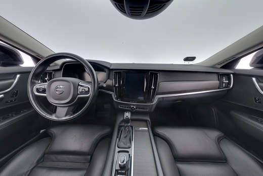 Volvo V90 Cross Country vaihtoauto