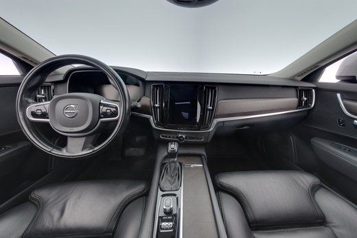 Volvo V90 Cross Country vaihtoauto