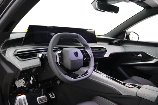 Peugeot E-3008 vaihtoauto