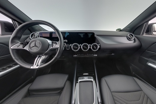 Mercedes-Benz EQA vaihtoauto