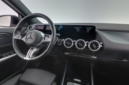 Mercedes-Benz EQA vaihtoauto
