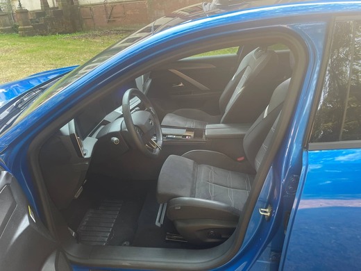 Opel Astra Electric vaihtoauto
