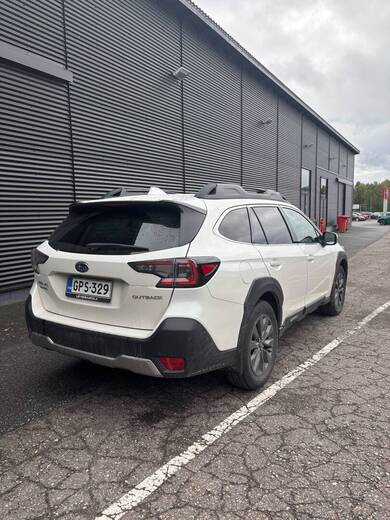 Subaru Outback vaihtoauto