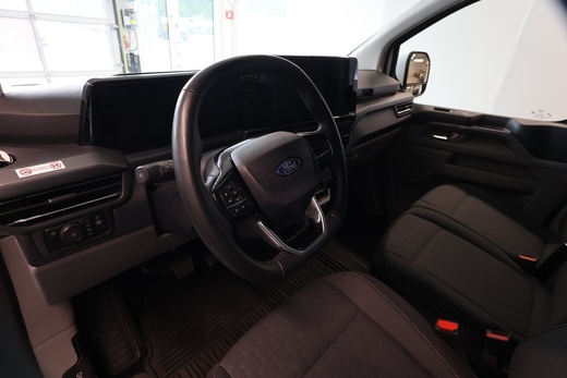 Ford Tourneo Custom vaihtoauto