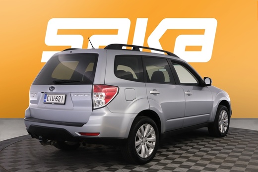 Subaru Forester vaihtoauto