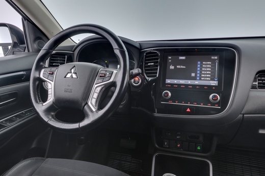 Mitsubishi Outlander vaihtoauto