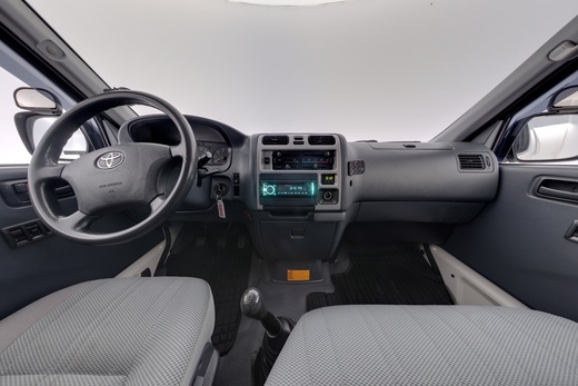 Toyota Hiace vaihtoauto